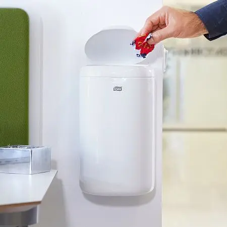 Фото №5 - Tork: Корзина B3 Elevation 5л для мусора белая