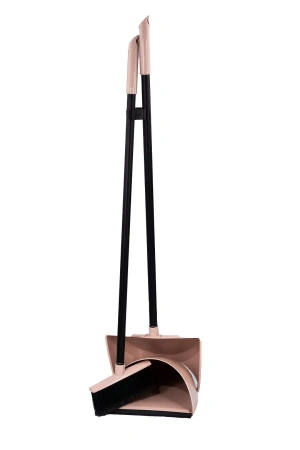 Фото №1 - Хозяйственный инвентарь: Набор Vogue щетка для пола с совком