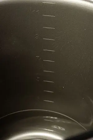 Фото №6 - Хозяйственный инвентарь: Ведро 12л пластик без крышки мерное