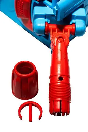 Фото №5 - Вик: Держатель мопов 50см универсальный пластик Uctem