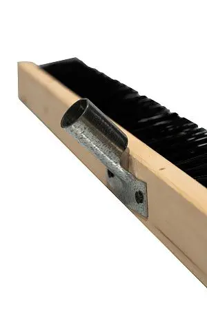 Фото №2 - Хозяйственный инвентарь: Швабра МЕТРО 70см на деревянной основе с металическим креплением