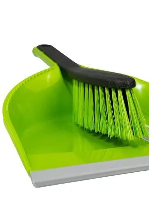 Фото №8 - Хозяйственный инвентарь: Совок для мусора YORK пластик с резин.кромкой +щетка-сметка Клип Центи в асс.