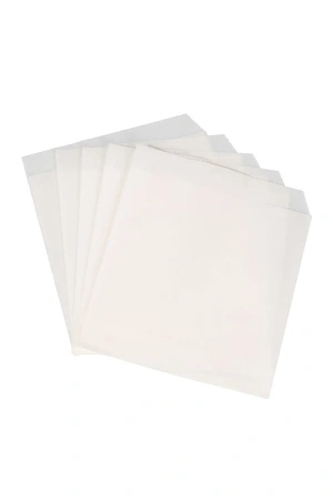 Фото №1 - Одноразовая продукция: Уголок бумажный 140х160мм 40г жиростойкий белый