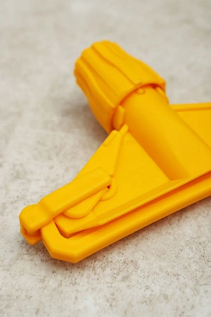 Фото №5 - Вик: Держатель мопов 17 см Кентукки желтый MRY