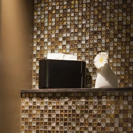 Фото №6 - Tork: Диспенсер H2 Elevation Multifold для полотенец в пачках настольный черный