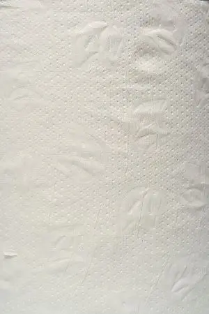 Фото №2 - Вик: Полотенца бумажные ЦВ 1сл 275м 100% целлюлоза с перф. белые