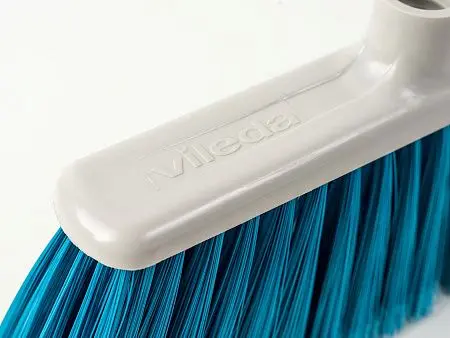 Фото №4 - Vileda: Щетка 30см Экономик мягкая синий