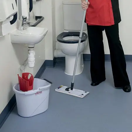 Фото №2 - Vileda: УльтраСпид Набор Мини Санузлы красный