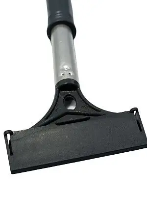 Фото №2 - Вик: Скребок с металлической ручкой