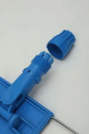 Фото №4 - Вик: Держатель мопов 80см под карман метал рамка MRY