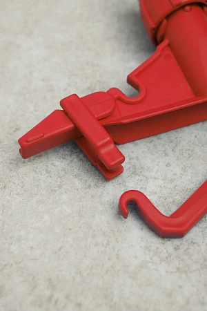 Фото №6 - Вик: Держатель мопов 17 см Кентукки красный MRY