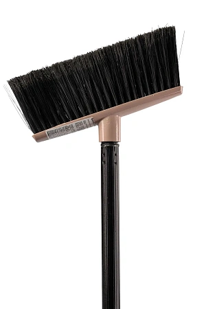 Фото №8 - Хозяйственный инвентарь: Щетка для пола Vogue с высокой ручкой