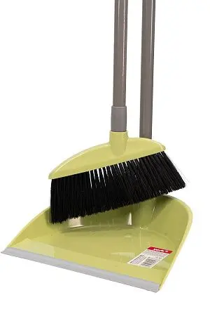 Фото №4 - Хозяйственный инвентарь: Совок для мусора пластик со щеткой "Лень" YORK